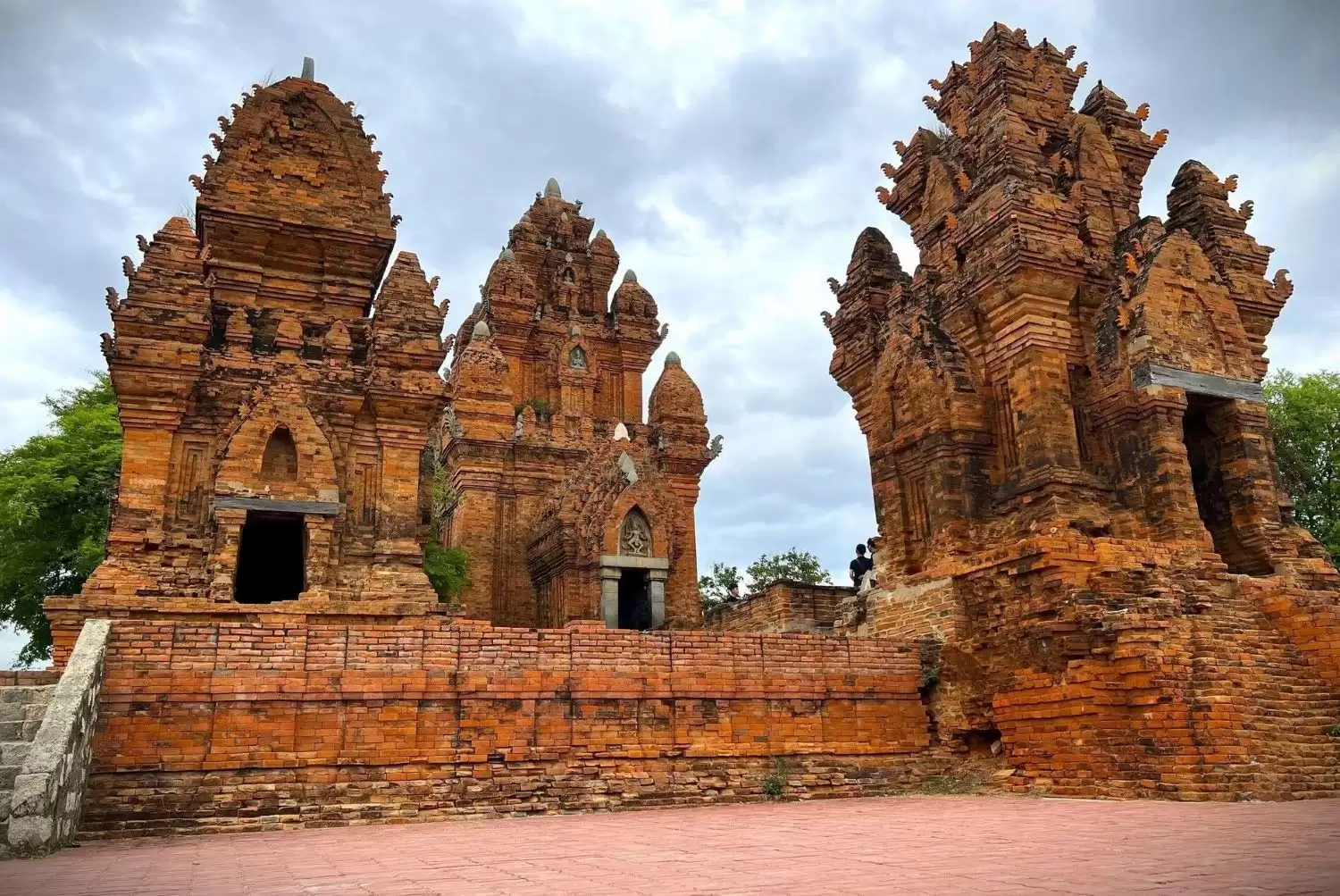 Taxi Đi Tháp Chàm – Khám Phá Po Klong Garai Ninh Thuận