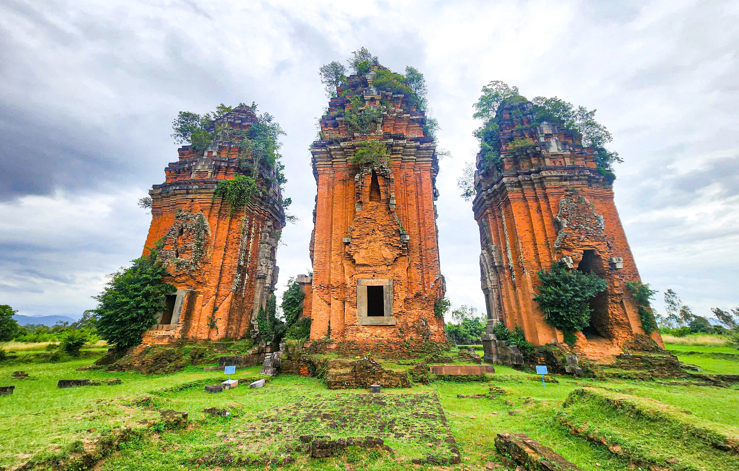 Taxi Tháp Chàm Phan Rang Ninh Thuận giá rẻ